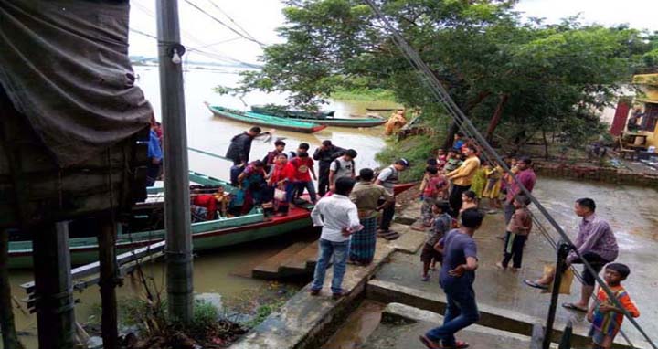 খাগড়াছড়ি মহালছড়ির-রাঙ্গামাটি ২৫বছর পর নৌপথে যান চলাচল শুরু